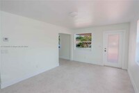 2943 SW 36th Ave in Miami, FL - Building Photo - Building Photo