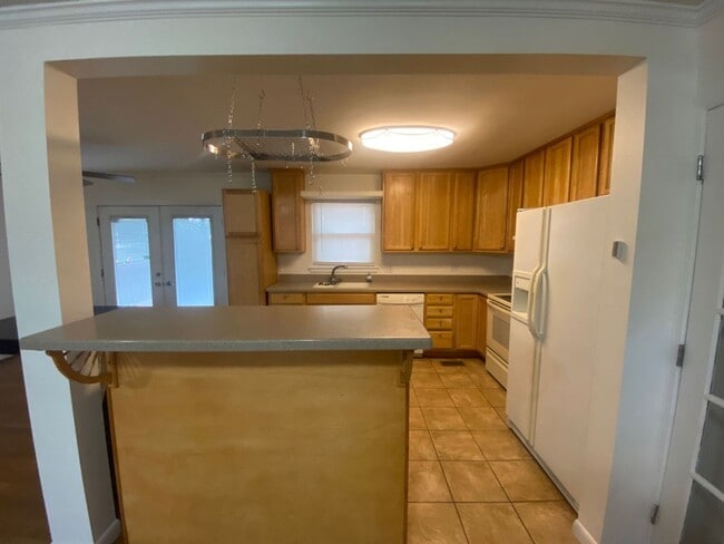 3800 Edinburgh Dr in Virginia Beach, VA - Building Photo - Building Photo