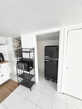 8941 SW 20th St in Miami, FL - Building Photo - Building Photo