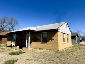 2256 S Bonn St in Wichita, KS - Building Photo