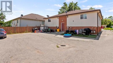 1970 Daytona Ave in Windsor, ON - Building Photo - Building Photo