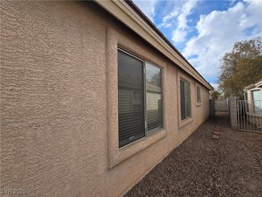 10171 Arlington Abby St in Las Vegas, NV - Building Photo - Building Photo