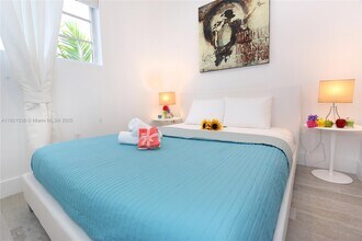 811 Jefferson Ave in Miami Beach, FL - Building Photo - Building Photo