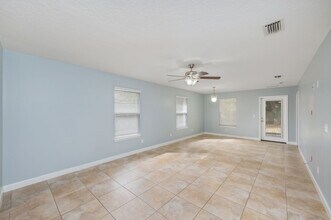 202 Paschel Ave in Mary Esther, FL - Building Photo - Building Photo