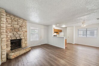 2303 Rachael Ct in Austin, TX - Building Photo - Building Photo