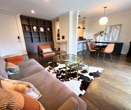 141 S Clark Dr in Los Angeles, CA - Building Photo - Building Photo
