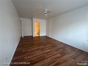 8461 Blazing Sun Ave in Las Vegas, NV - Building Photo - Building Photo