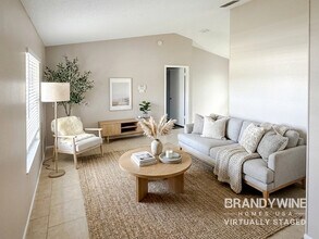 7108 Steffie Ln in Orlando, FL - Foto de edificio - Building Photo