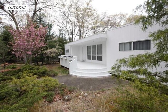property at 684 Hands Creek Rd