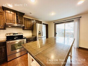 4633 S White Ct in Littleton, CO - Building Photo - Building Photo