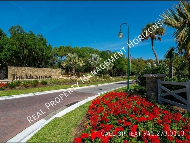 3523 Longmeadow in Sarasota, FL - Building Photo - Building Photo