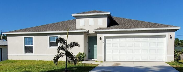 551 Blackhorse St SE in Palm Bay, FL - Building Photo