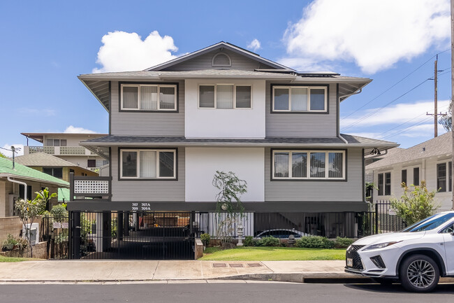 707-709 Palani Ave in Honolulu, HI - Foto de edificio - Building Photo