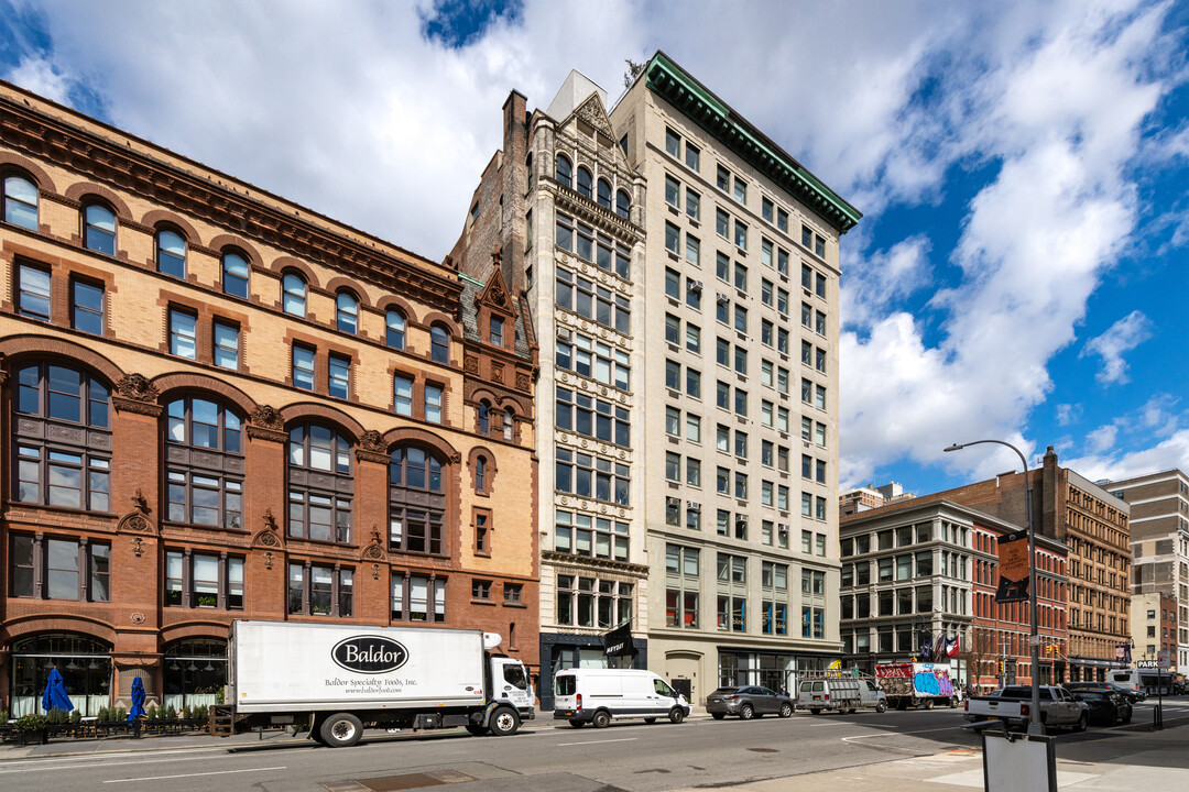 382 Lafayette St in New York, NY - Foto de edificio