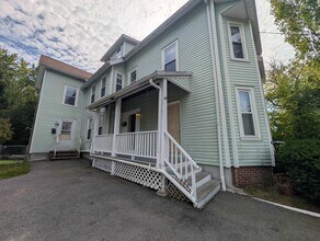 19 E Concord St in Dover, NH - Building Photo - Building Photo