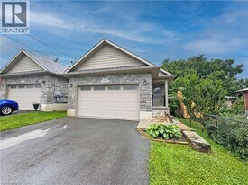 343 Marlborough St in Brantford, ON - Building Photo