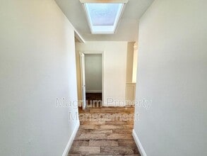 24302 Ponchartrain Ln in Lake Forest, CA - Building Photo - Building Photo