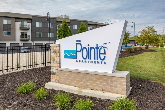 The Pointe Apartments in Mukwonago, WI - Building Photo - Building Photo