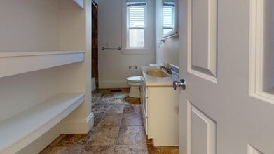 10 Cherokee St, Unit $5,400 in Boston, MA - Building Photo - Building Photo