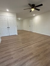 328 Clark Rd in Charlestown, IN - Building Photo - Building Photo