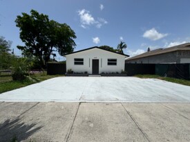 2608 NW 3rd St in Pompano Beach, FL - Building Photo