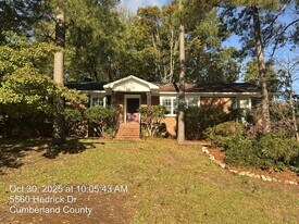 5560 Hedrick Dr in Fayetteville, NC - Building Photo