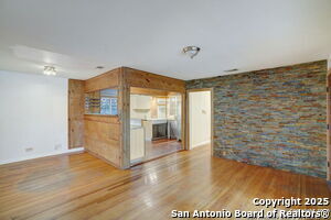 439 Devonshire Dr in San Antonio, TX - Building Photo - Building Photo