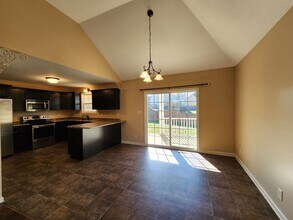 2200 Allen-Griffey Rd in Clarksville, TN - Building Photo - Building Photo