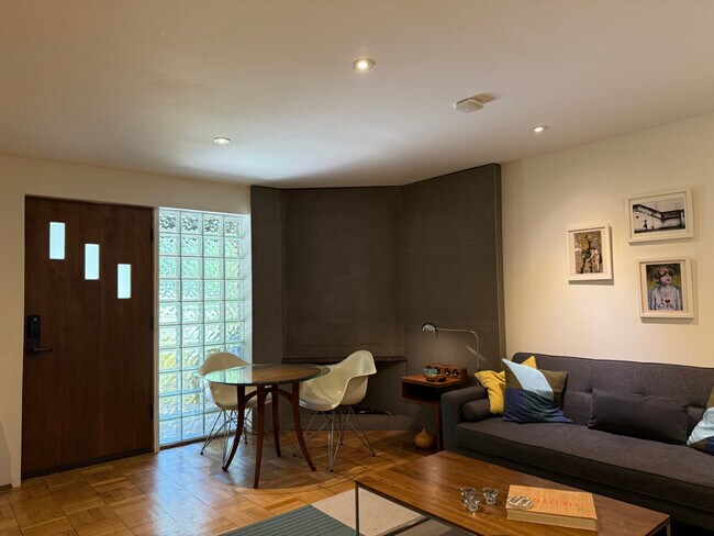 4000 Arkansas Ave NW in Washington, DC - Foto de edificio - Building Photo