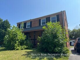 3373 Colwyn Rd in Shaker Heights, OH - Building Photo