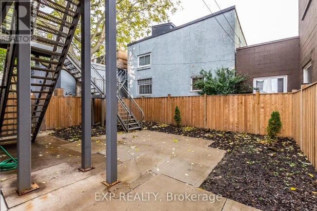 144 Wellington St N in Hamilton, ON - Building Photo - Building Photo