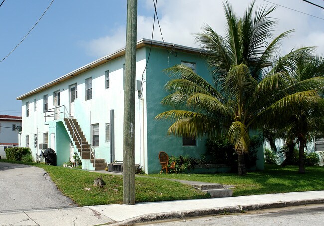 554-572 SW 6th St in Miami, FL - Building Photo - Building Photo