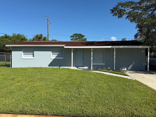 3884 Kennedy Cir in Cocoa, FL - Building Photo - Building Photo