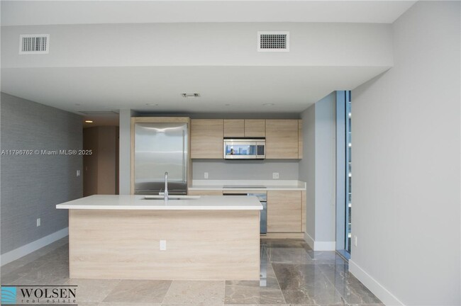 property at 16385 Biscayne Blvd