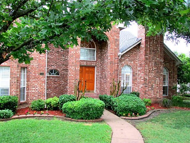 property at 1215 Spring Creek Dr