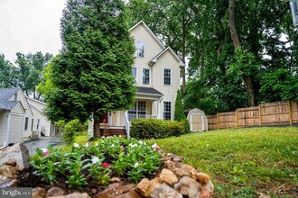11109 Hillsdale Dr in Kensington, MD - Building Photo - Building Photo