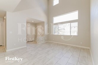 9114 Cazador St in Las Vegas, NV - Building Photo - Building Photo