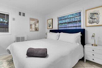 3130 SW 27th St in Miami, FL - Building Photo - Building Photo