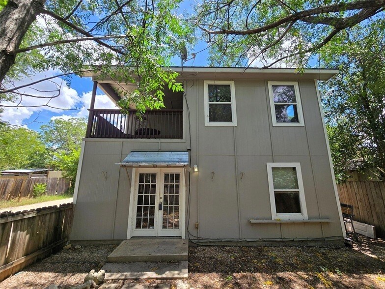4516 Russell Dr in Austin, TX - Building Photo