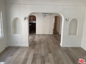 440 N Orange Grove Ave in Los Angeles, CA - Building Photo - Building Photo