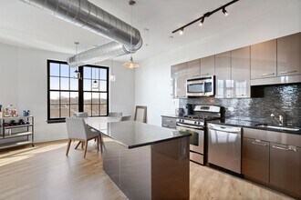 944 Dorchester Ave-Unit -57 in Boston, MA - Foto de edificio - Building Photo