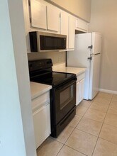 105 Edgewater Cir in Sanford, FL - Building Photo - Building Photo