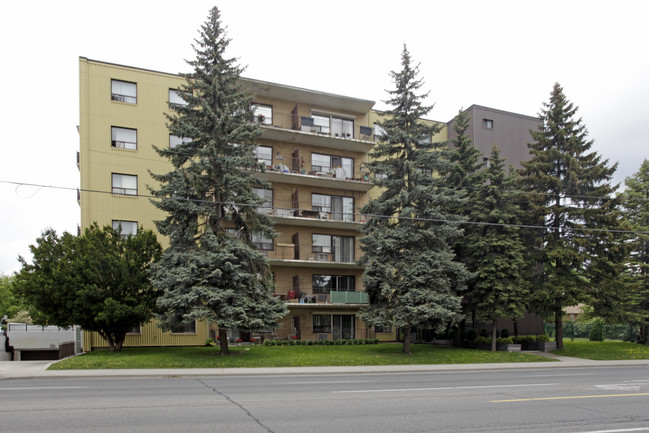 Alexis Court in Toronto, ON - Building Photo - Building Photo