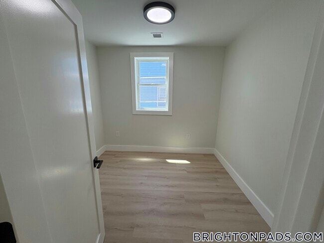47 Brackett St in Boston, MA - Building Photo - Building Photo