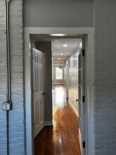 6744 S St Lawrence Ave-Unit -Unit 2 in Chicago, IL - Building Photo - Building Photo