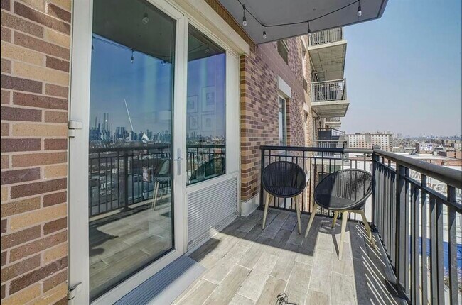 3312 Hudson Ave, Unit 9D in Union City, NJ - Building Photo - Building Photo