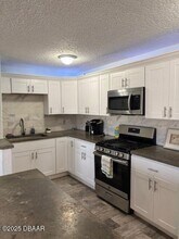 819 E 24th Ave in New Smyrna Beach, FL - Building Photo - Building Photo