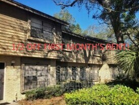 12125 117th St N in Seminole, FL - Building Photo