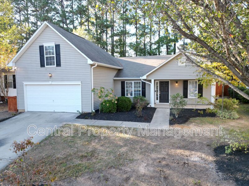 4 Westshire Dr in Simpsonville, SC - Building Photo