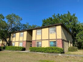 12081 Napiers Cir, Unit 12081 in Orlando, FL - Building Photo